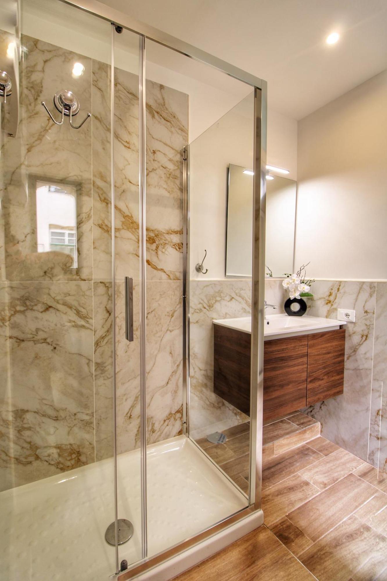 Lovely 2 Bedroom Apartment By Yourhost โรม ภายนอก รูปภาพ