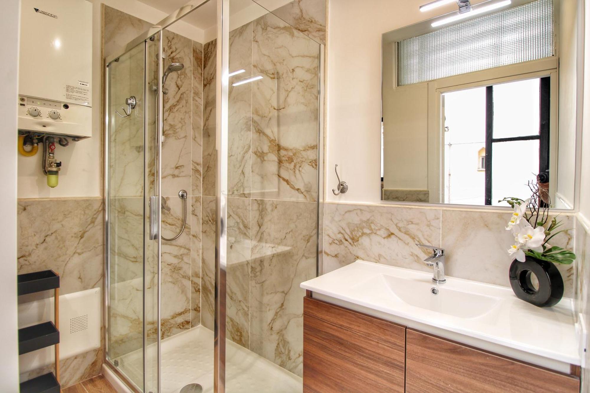Lovely 2 Bedroom Apartment By Yourhost โรม ภายนอก รูปภาพ